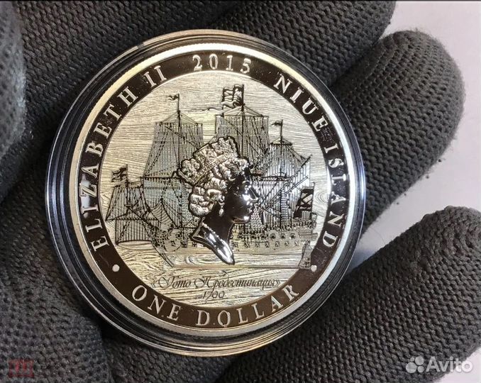 Интересные коллекционные монеты в капсулах