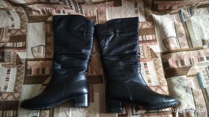 Женские зимние сапоги