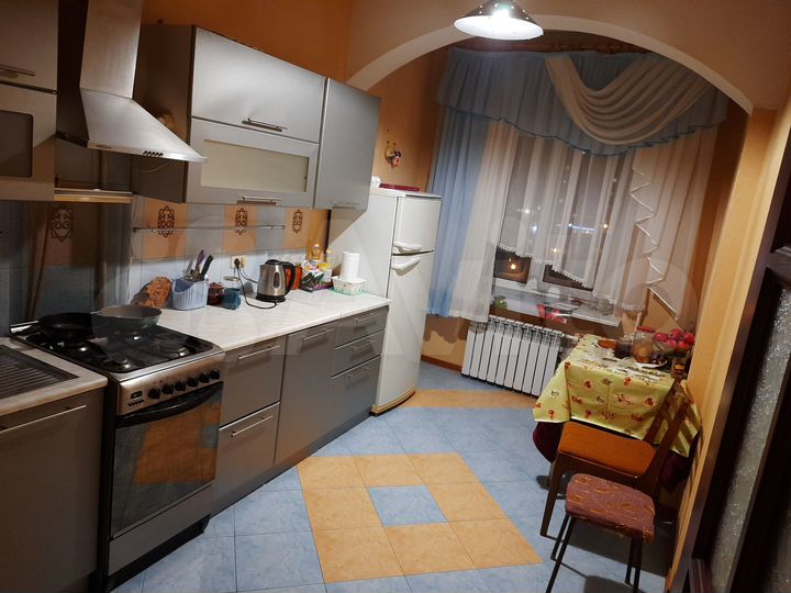 Комната 15 м² в 4-к., 5/5 эт.