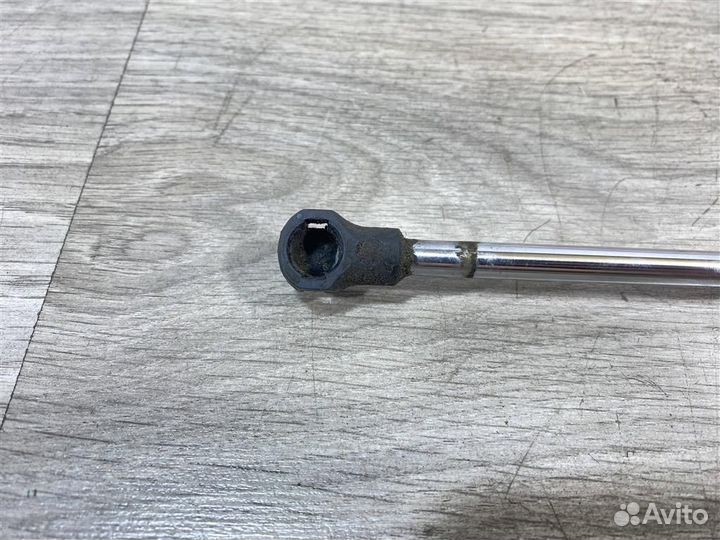 Амортизатор крышки багажника Пежо 308