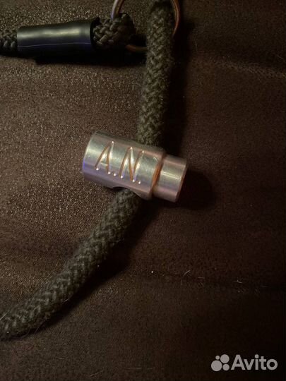 Ошейник-удавка от Антуана Наджаряна