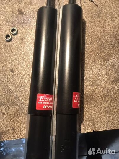 Амортизаторы KYB 344416 новые