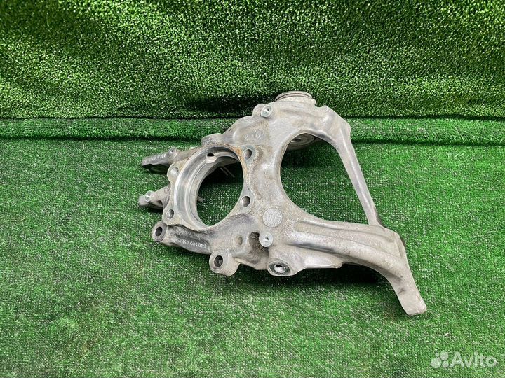 Кулак поворотный, задний левый Porsche Macan