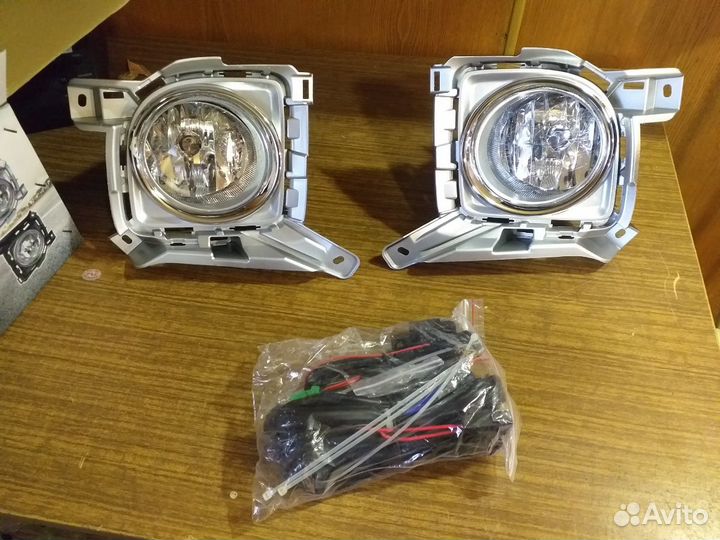 Противотуманные фары Land Cruiser 200