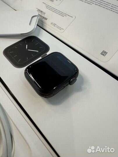 Часы apple Watch 5 40 mm