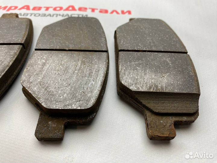 Тормозные колодки перед. Chevrolet Equinox 3 2018