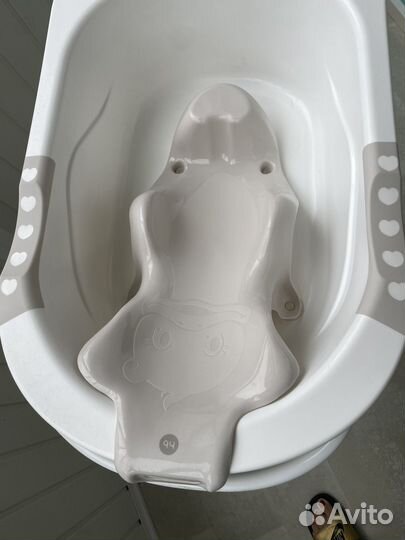 Детская ванночка с подставкой