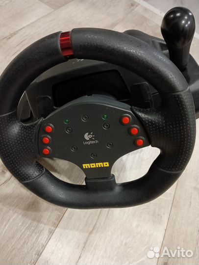 Игровой руль logitech momo racing