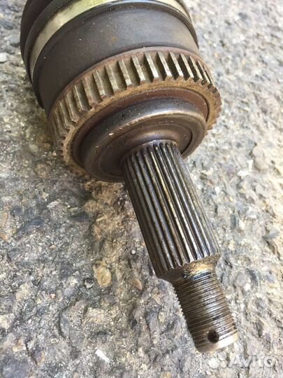 Привод передний правый и вал на KIA Spotage 3