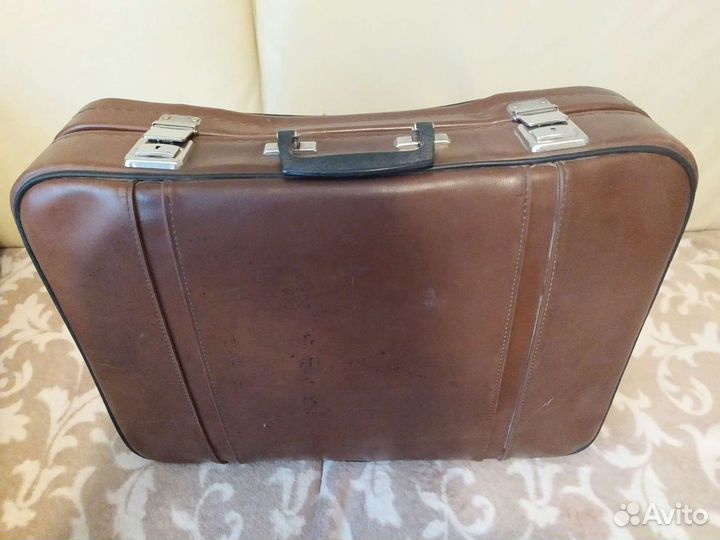 Чемодан советский раритет,80-х годов,кожзам,с ключ