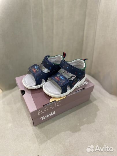 Сандалии Tombi на мальчика 20 размер