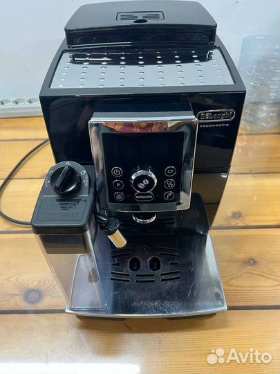 Кофемашина Delonghi ecam 23.460B