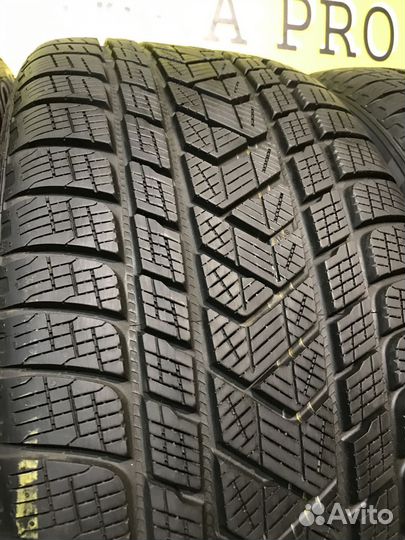 Pirelli Scorpion Winter 265/45 R21 108W