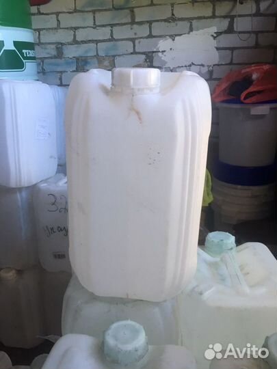 Продам канистры пластиковые пишевые 5,20,20,30,50