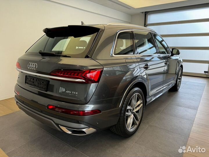 Audi Q7 3.0 AT, 2022