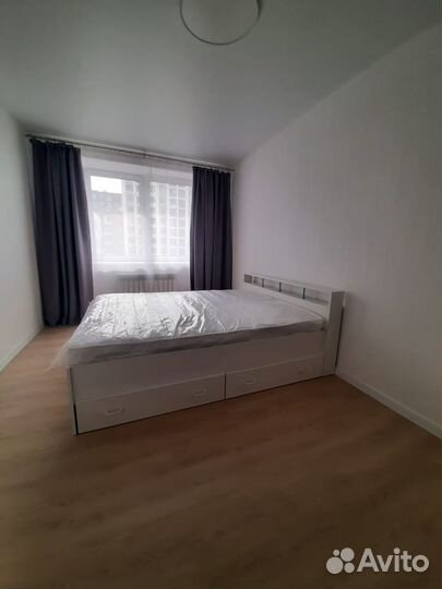 Кровать двуспальная