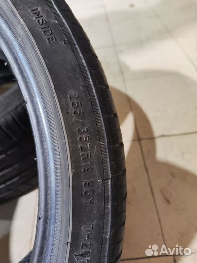 Triangle Sports TH201 255/35 R19