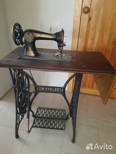Швейная машина зингер Singer