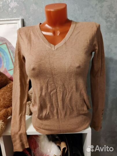Пуловер женский Zara s - 42 р новый