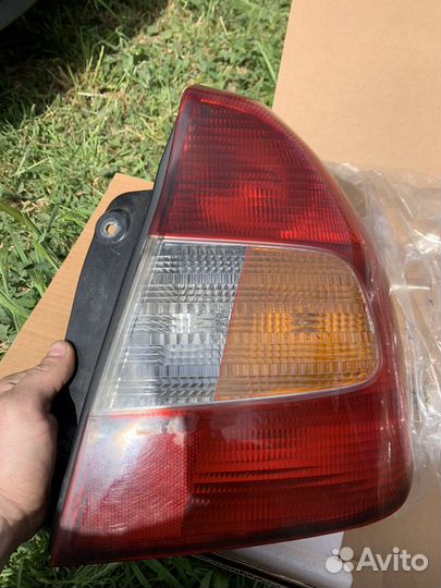 Задние фары на hyundai accent
