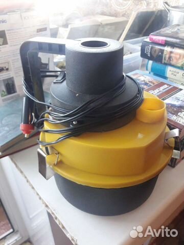 Автомобильный пылесос