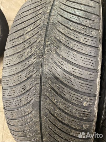 Michelin Pilot Alpin 5 245/45 R18