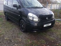 Nissan Serena 2.0 CVT, 2001, 300 000 км, с пробегом, цена 650 000 руб.