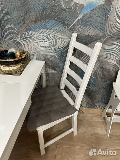 Стол и стул IKEA