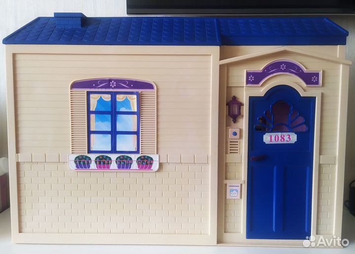 Дом для кукол 