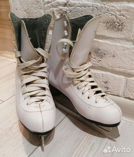 Коньки фигурные 37 размер