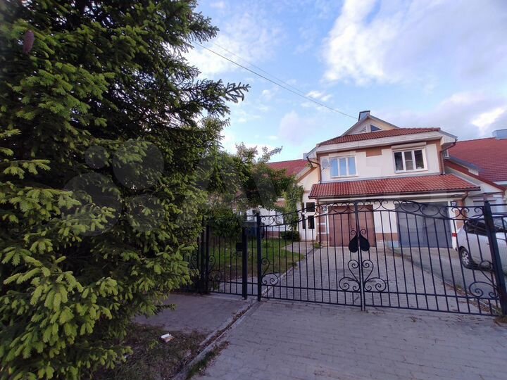 Дом 157,3 м² на участке 2,3 сот.