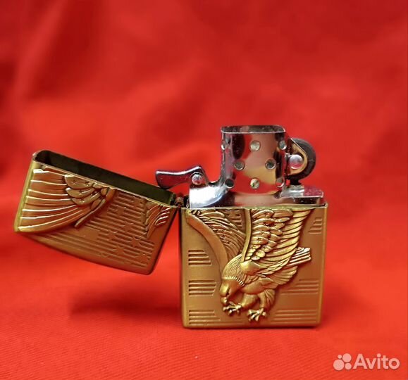 Зажигалка бензиновая Eagle с чехлом