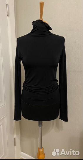 Водолазка 44 Sarah Pacini.Вискоза