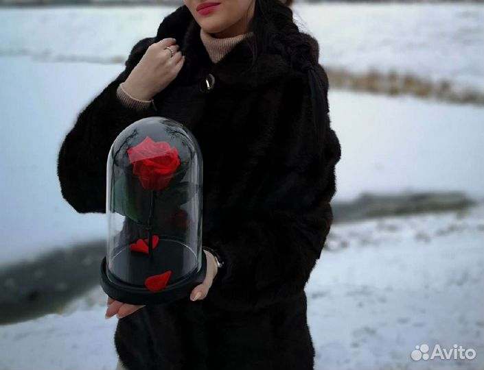 Роза в колбе