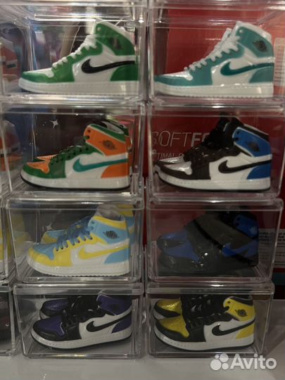 Коллекционные фигурки кроссовок Nike