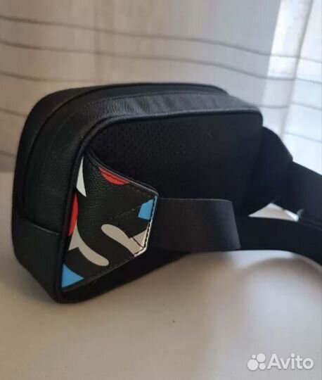 Michael Kors сумка Cooper Graphic Logo Sling Pack