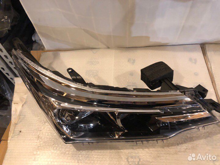 Фара toyota corolla 2015-2018г, тойота корола