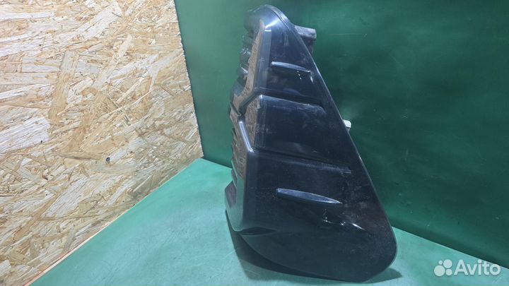 Фонарь задний R G8 toyota Hilux (2015- 2020)