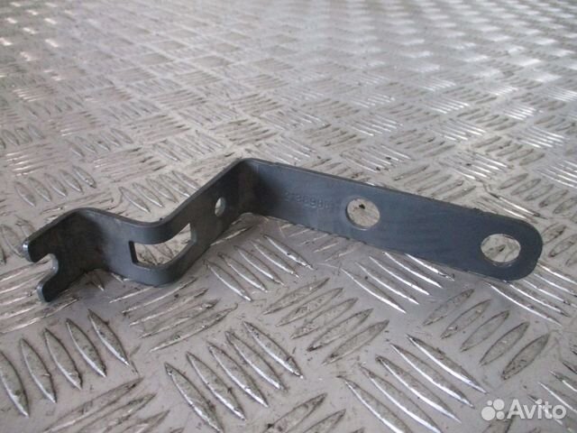 Кронштейн Volvo 21389981