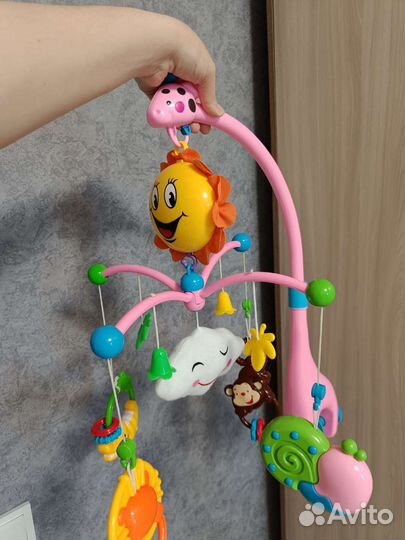 Мобиль на кроватку и коврик