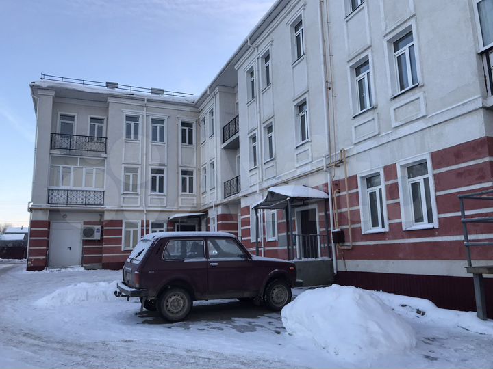 3-к. квартира, 68 м², 3/3 эт.