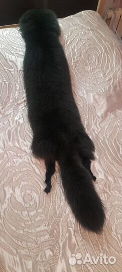 Меховой воротник (тушка песца) с лапками и хвостом