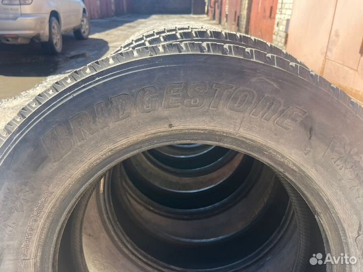 Bridgestone Blizzak W979 205/70 R16 111