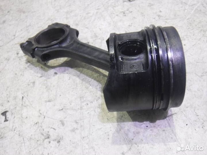 Поршень с шатуном A6040300417