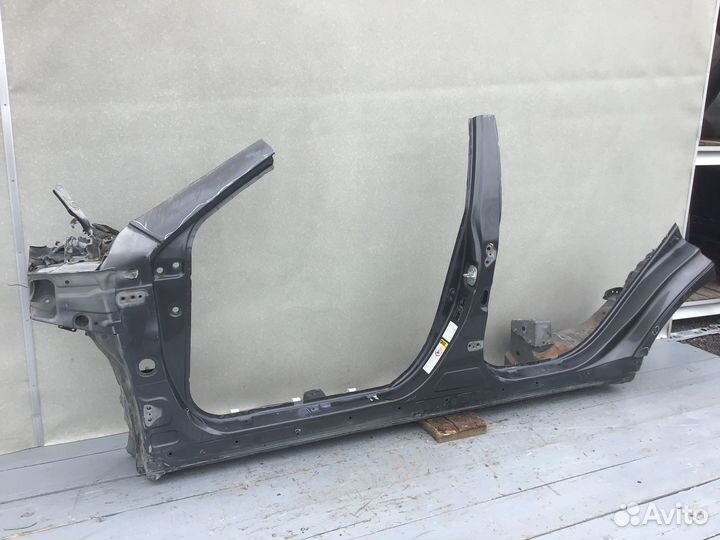 Порог со стойкой левый Toyota Camry XV40 2006-2011