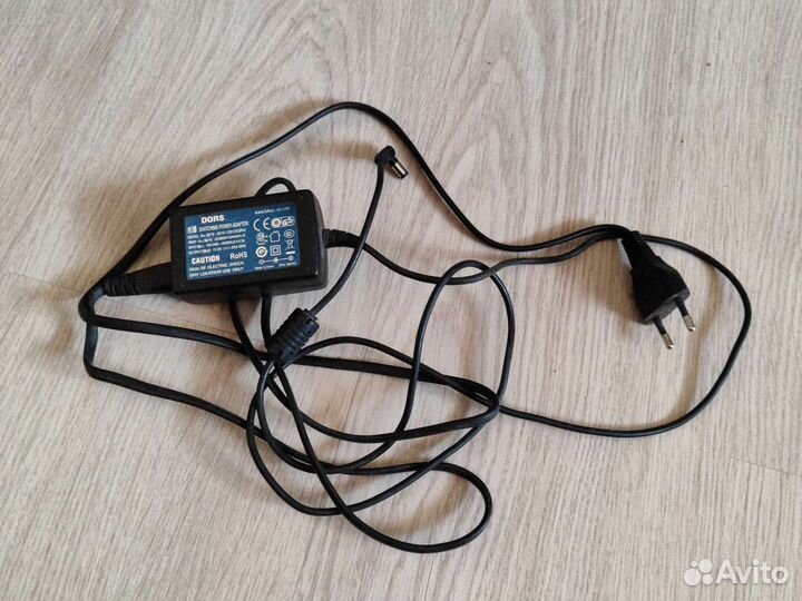 Сетевое зарядное устройство