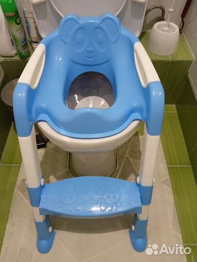 Складное сиденье на унитаз