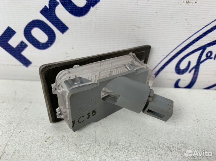 Плафон подсветки номера задний левый Hyundai