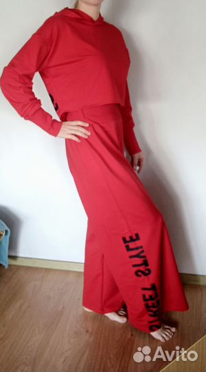 Спортивный костюм женский