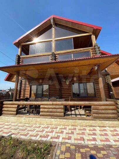 Дом 180 м² на участке 5 сот.